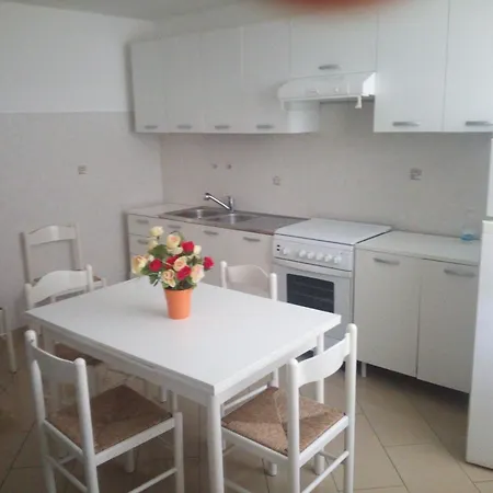 Villa 10 Min Dalla Residenza Mare Vaccolino